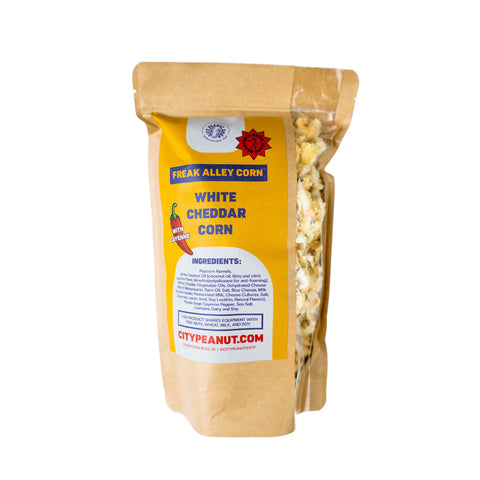 WHITE CHEDDAR CAYENNE • SAVORY CORN GIFT BAG
